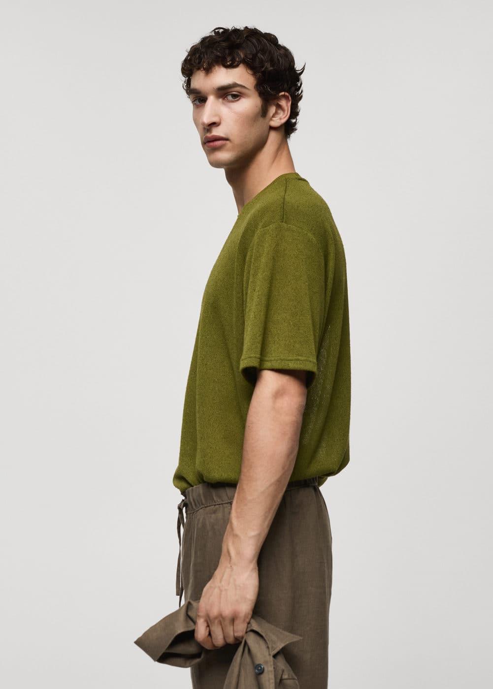 MANGO MAN - T-shirt with regular-fit structure greenMen Product Image