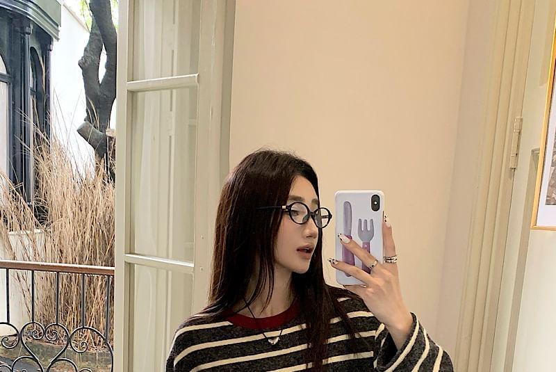 Long-Sleeve Crew Neck Striped Tee Product Image