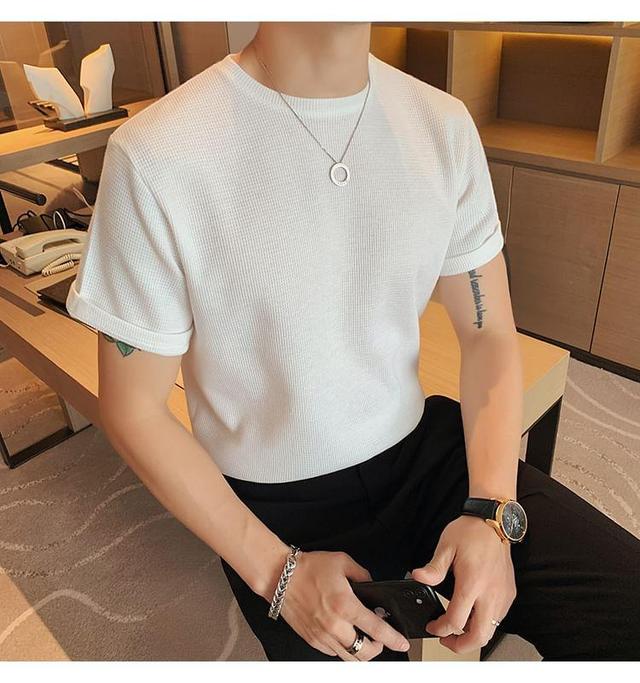 Short-Sleeve Knit T-Shirt Product Image