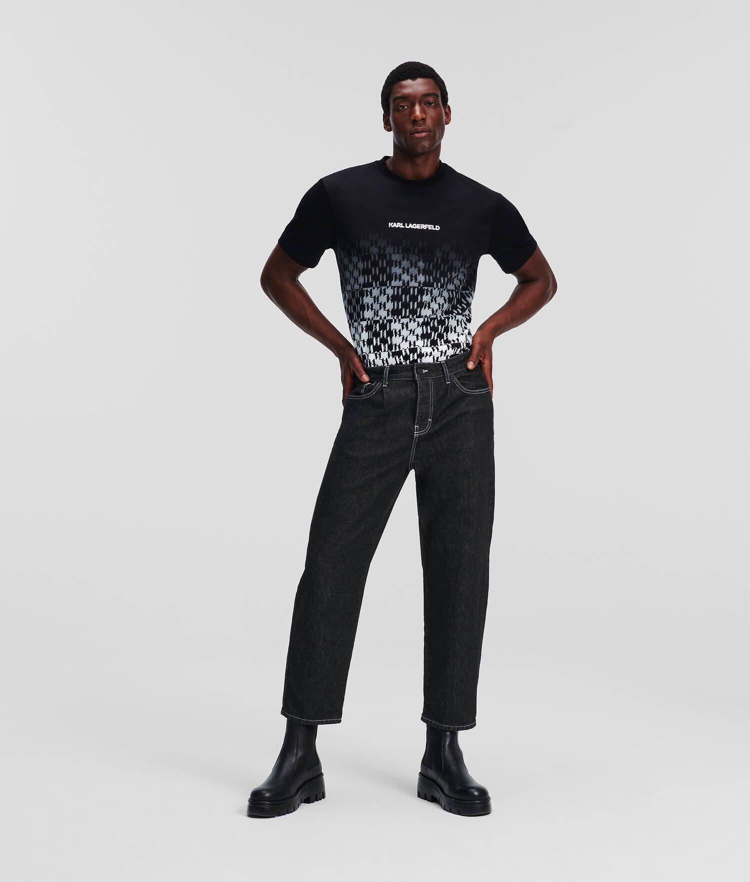 TAPERED JEANS Product Image