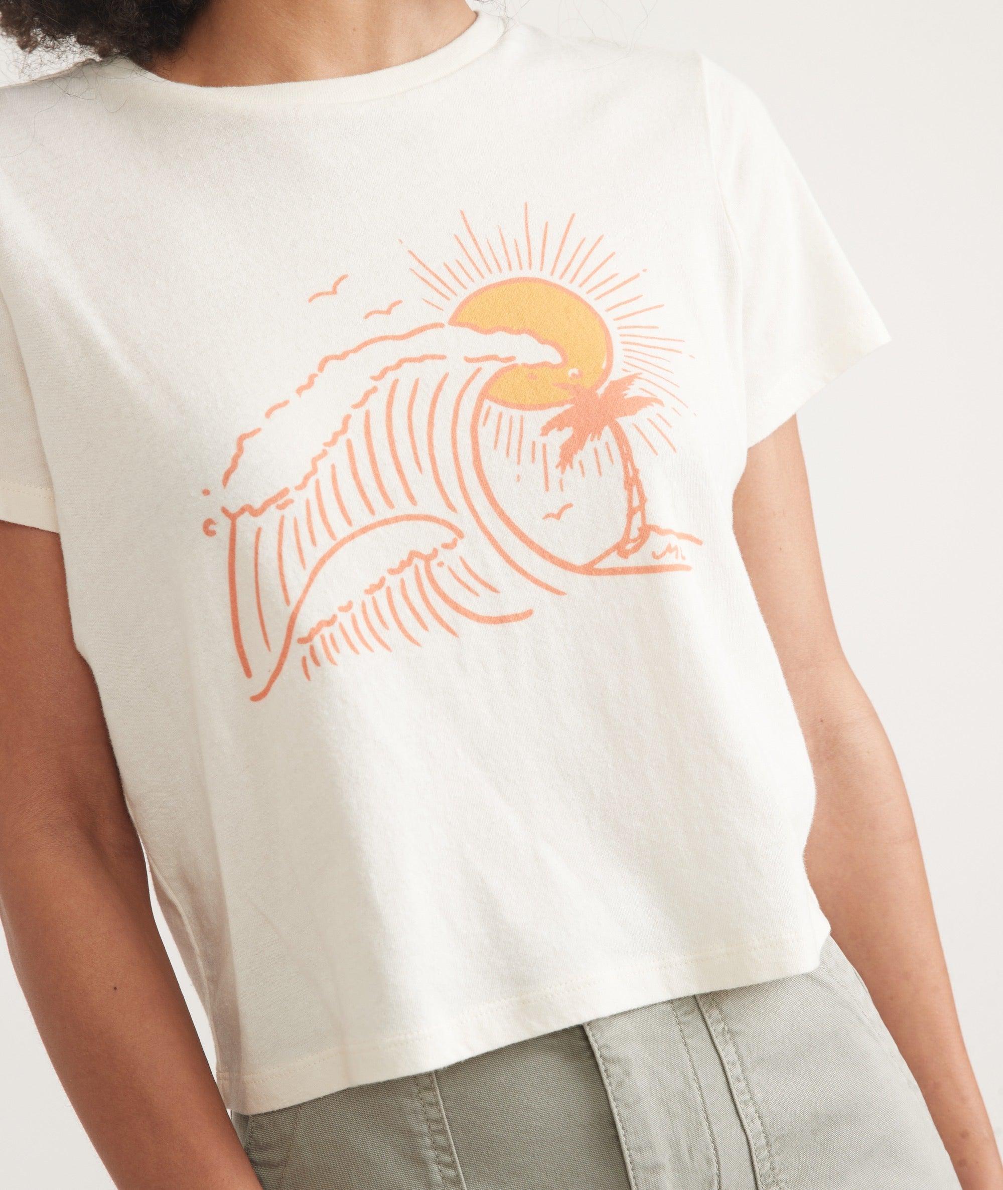 Easy Crop Graphic Tee Product Image