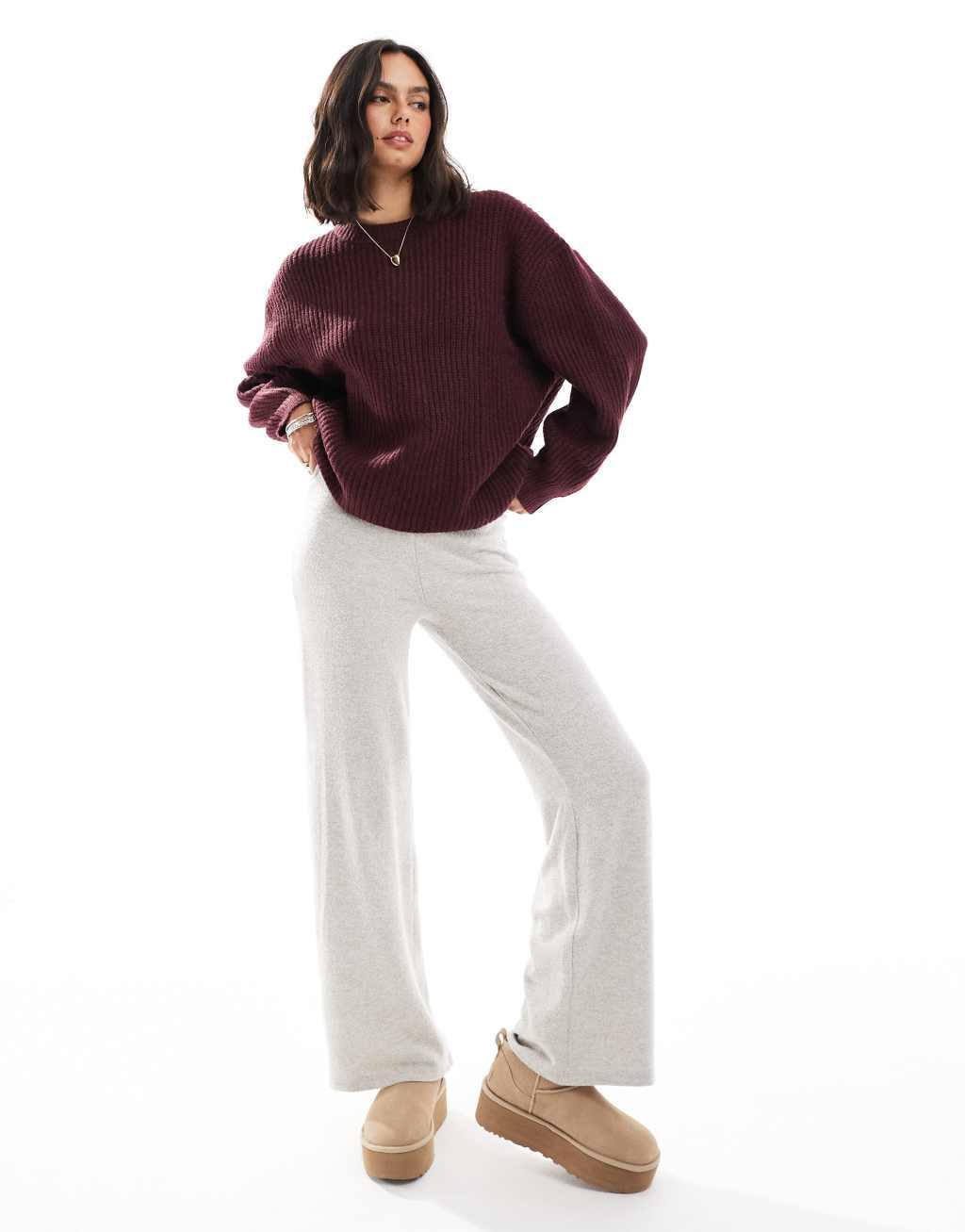 ASOS DESIGN chunky crew neck rib sweater in burgundy product image