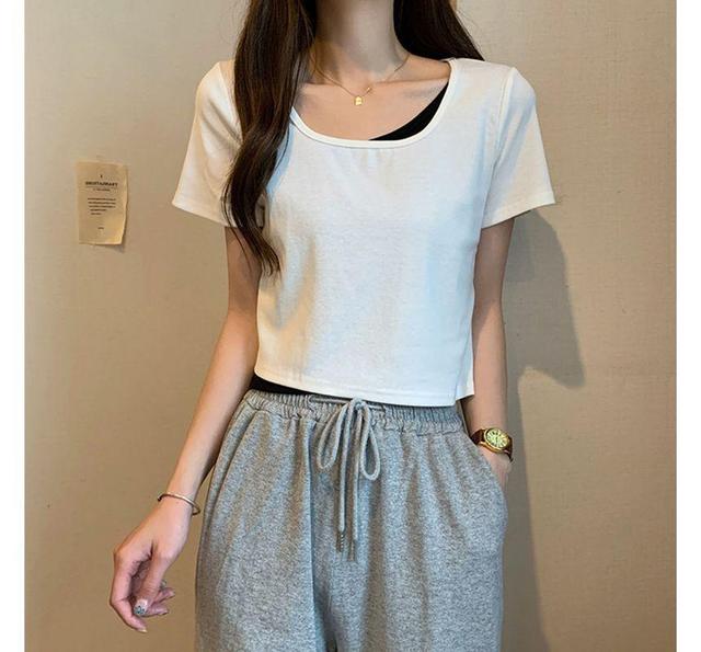 Short-Sleeve Scoop Neck Two Tone Mock Two-Piece T-Shirt Product Image