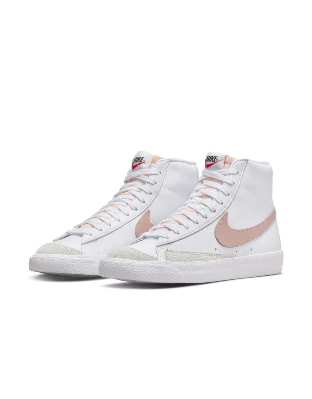 Nike Women's Blazer Mid '77 Shoes Product Image