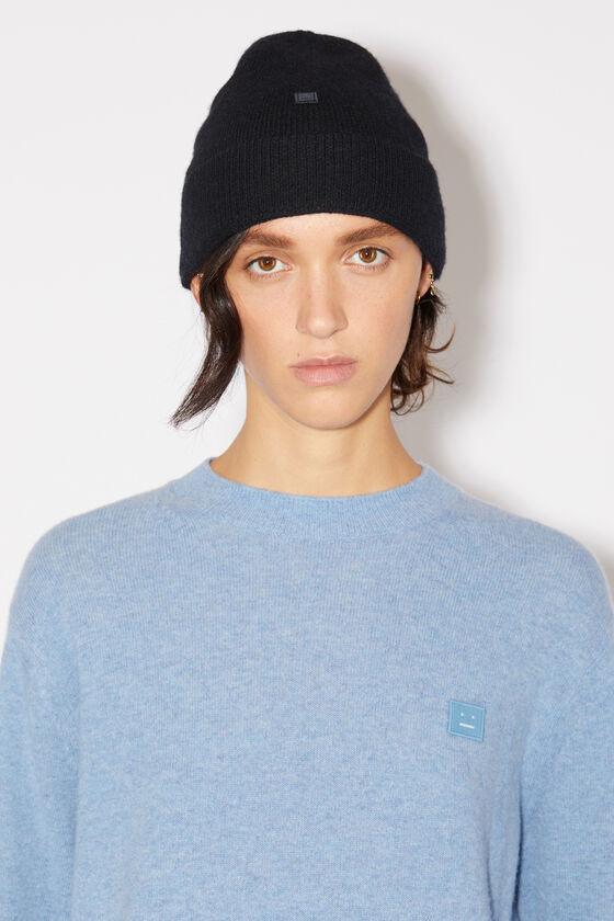 Micro face patch beanie Product Image