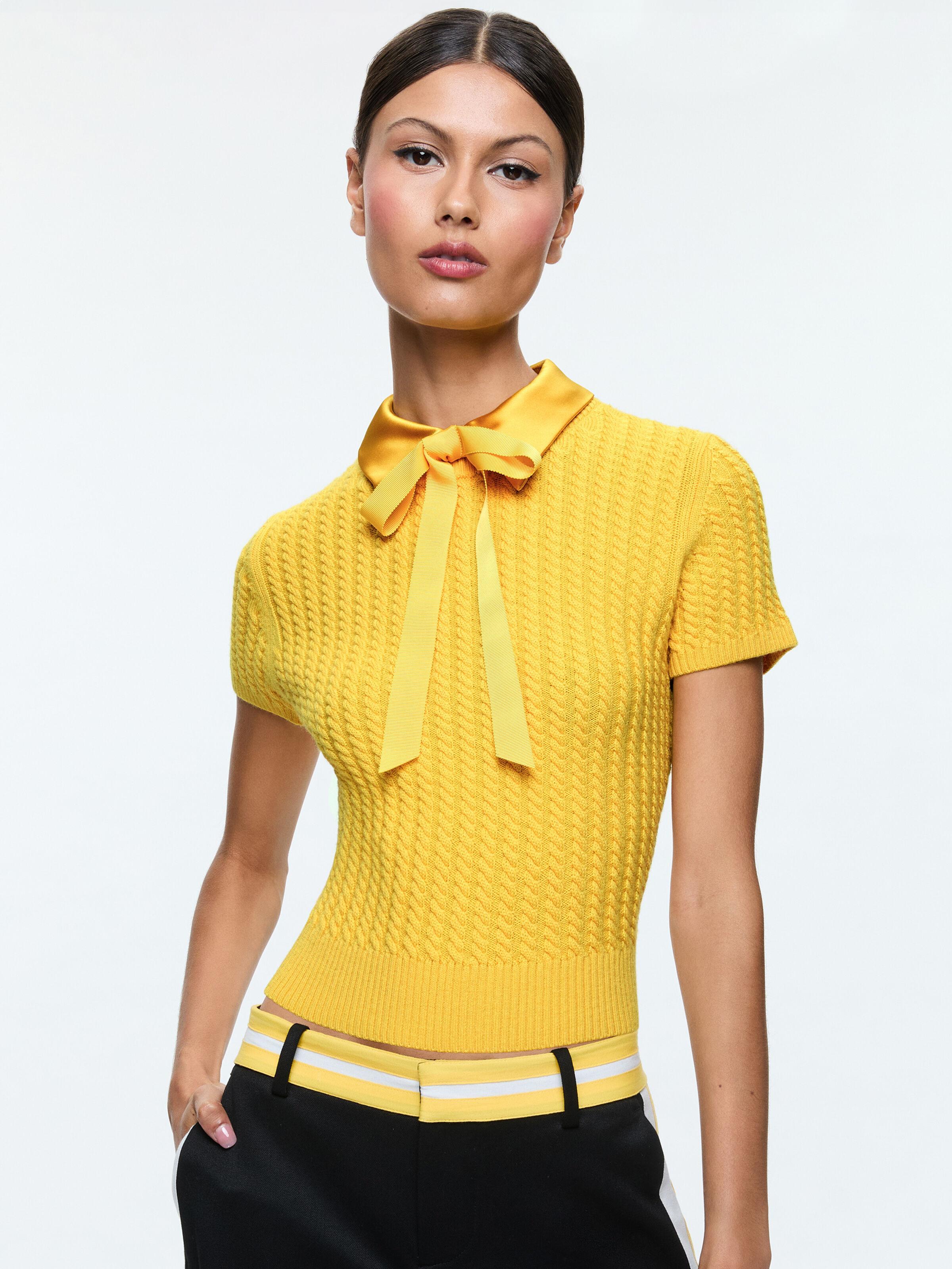 ALICE AND OLIVIA Abbott Short Sleeve Pullover With Woven Collar In Mustard Seed product image