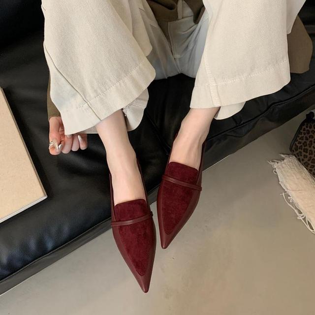 Pointed Toe Plain Faux Leather Panel Flats Product Image