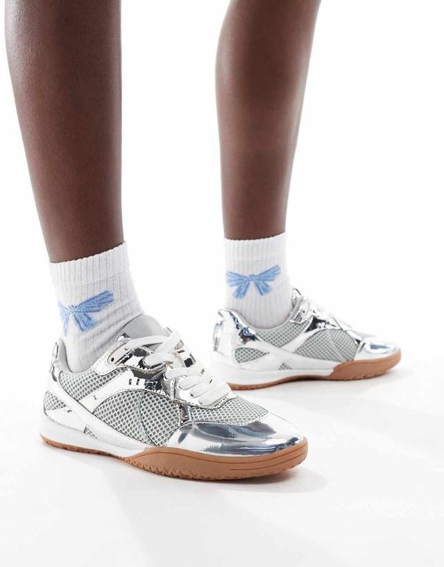 ASOS DESIGN Downtime soccer style sneakers in silver Product Image