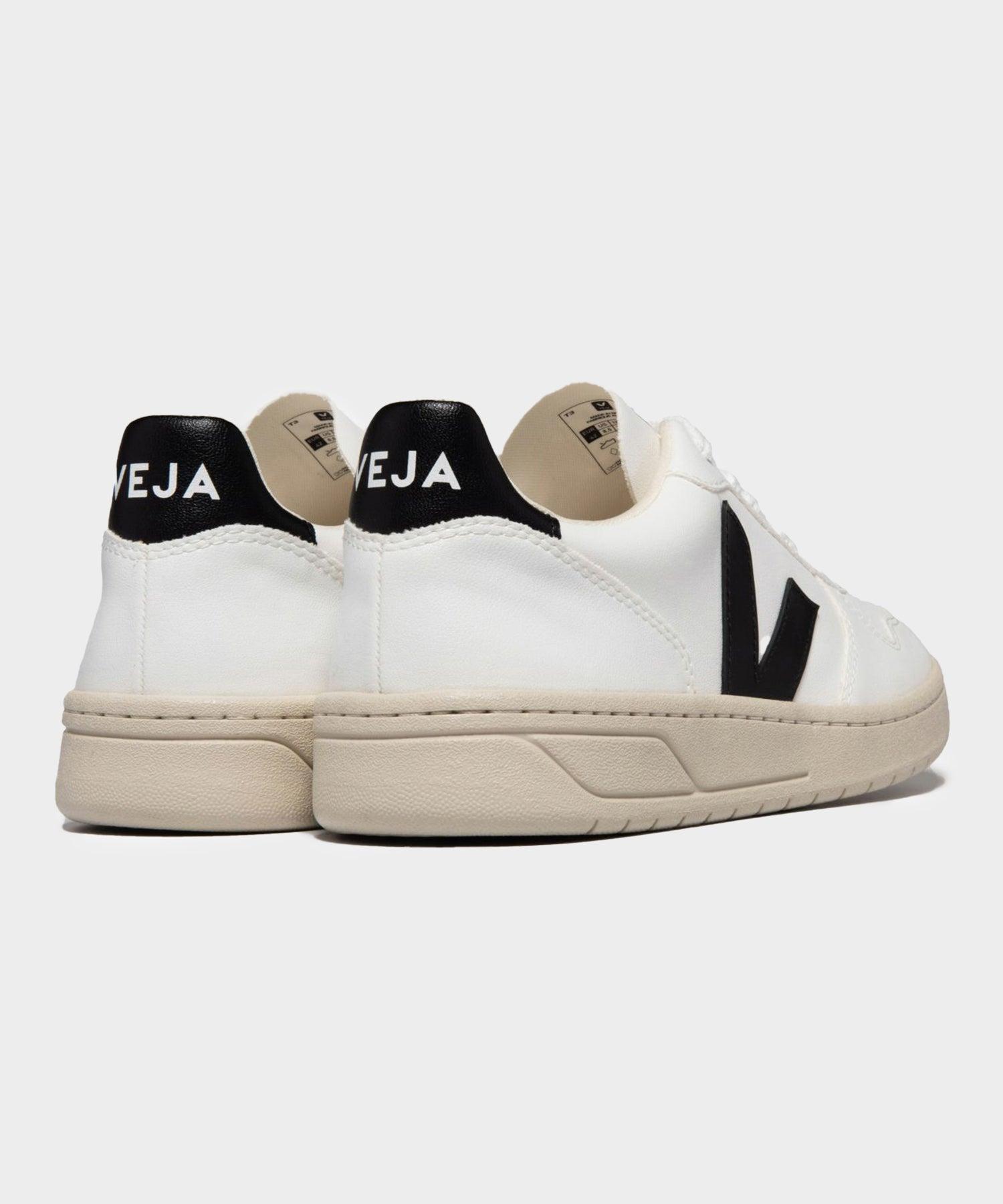 Veja V-10 CWL / Black Product Image