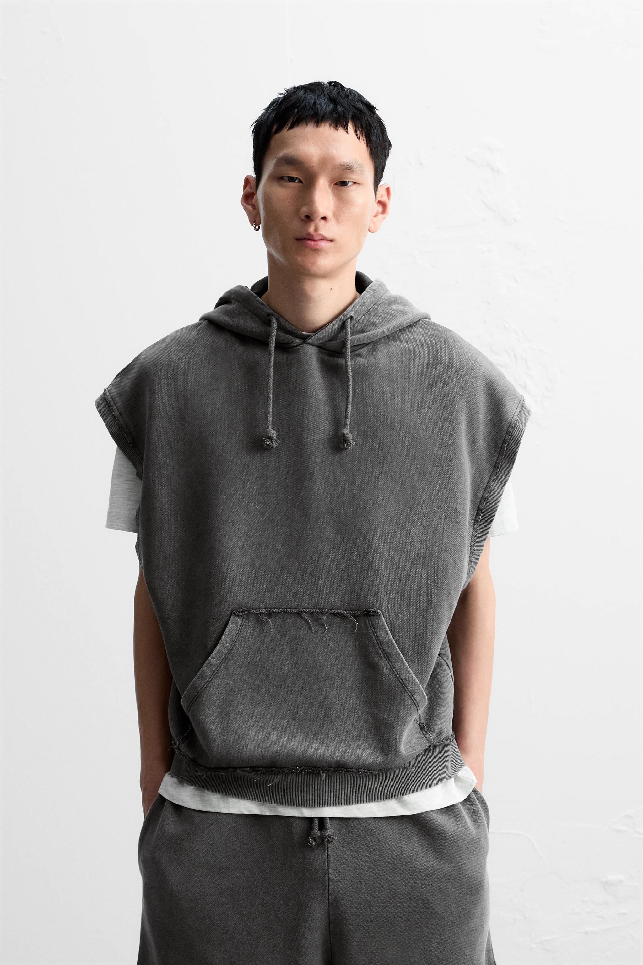 WASHED HOODED SWEATSHIRT Product Image