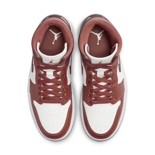 Women's Air Jordan 1 Mid Shoes Product Image