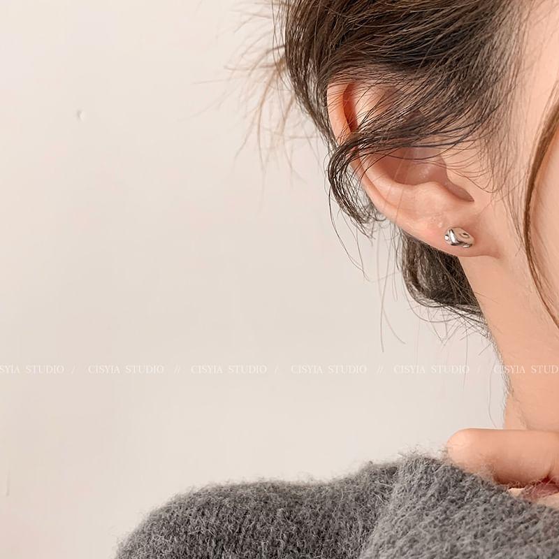 Polished Alloy Drop Earring product image