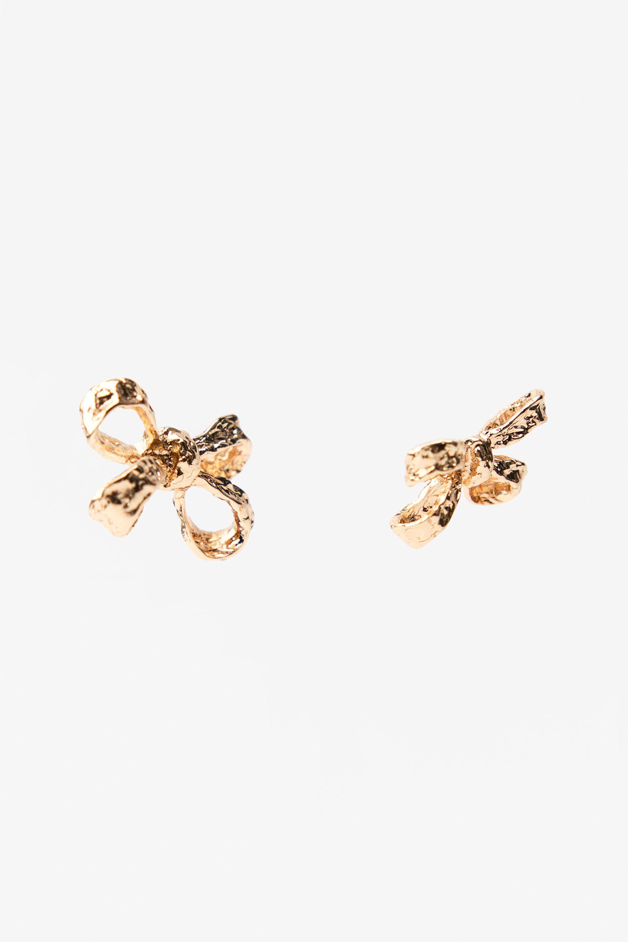 BOW EARRINGS Product Image