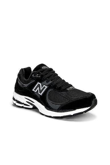 New Balance New Balance M2002RV1 in Black Product Image