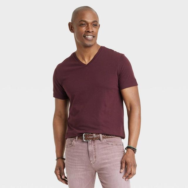 Mens Short Sleeve V-Neck Perfect T-Shirt - Goodfellow & Co Red XL Product Image