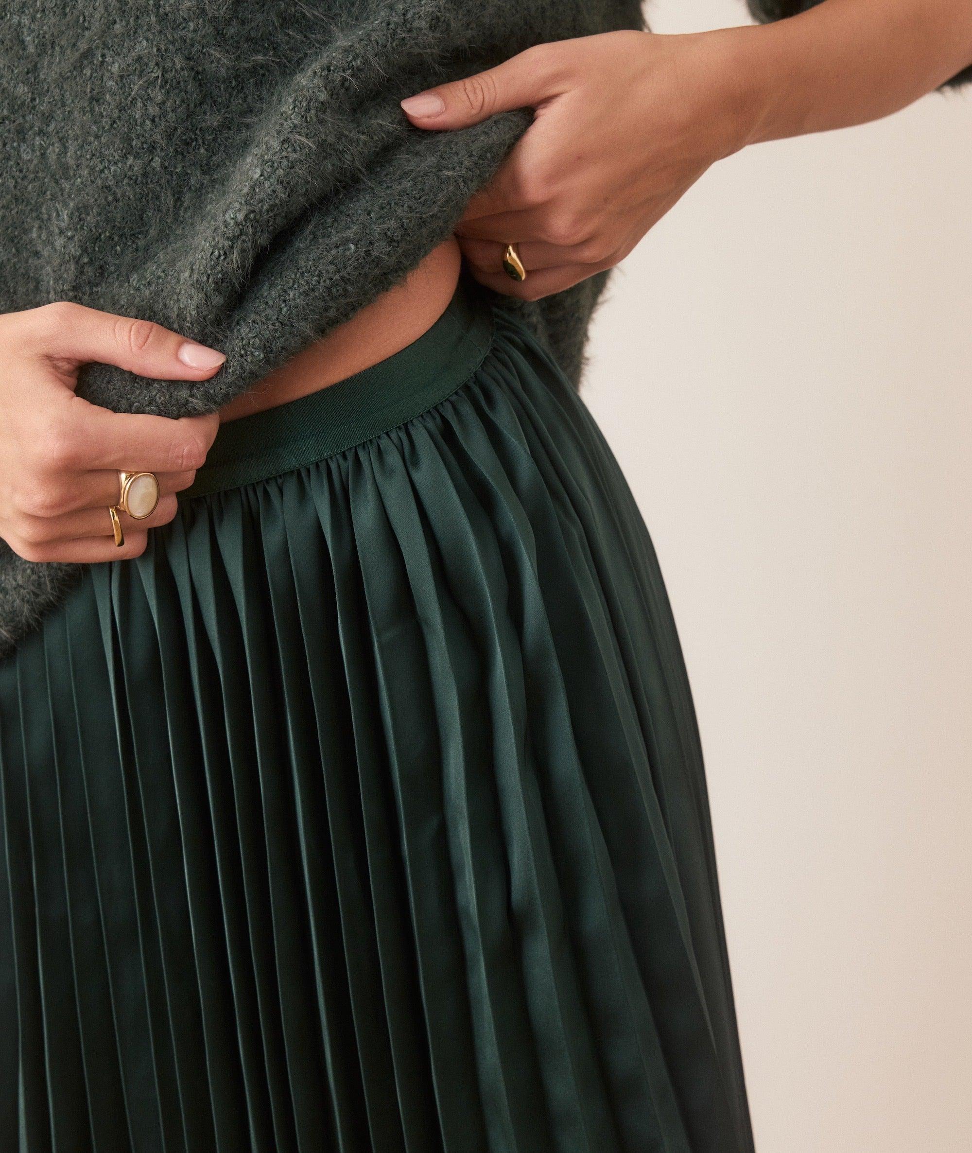 Chelsea Pleated Midi Skirt Product Image