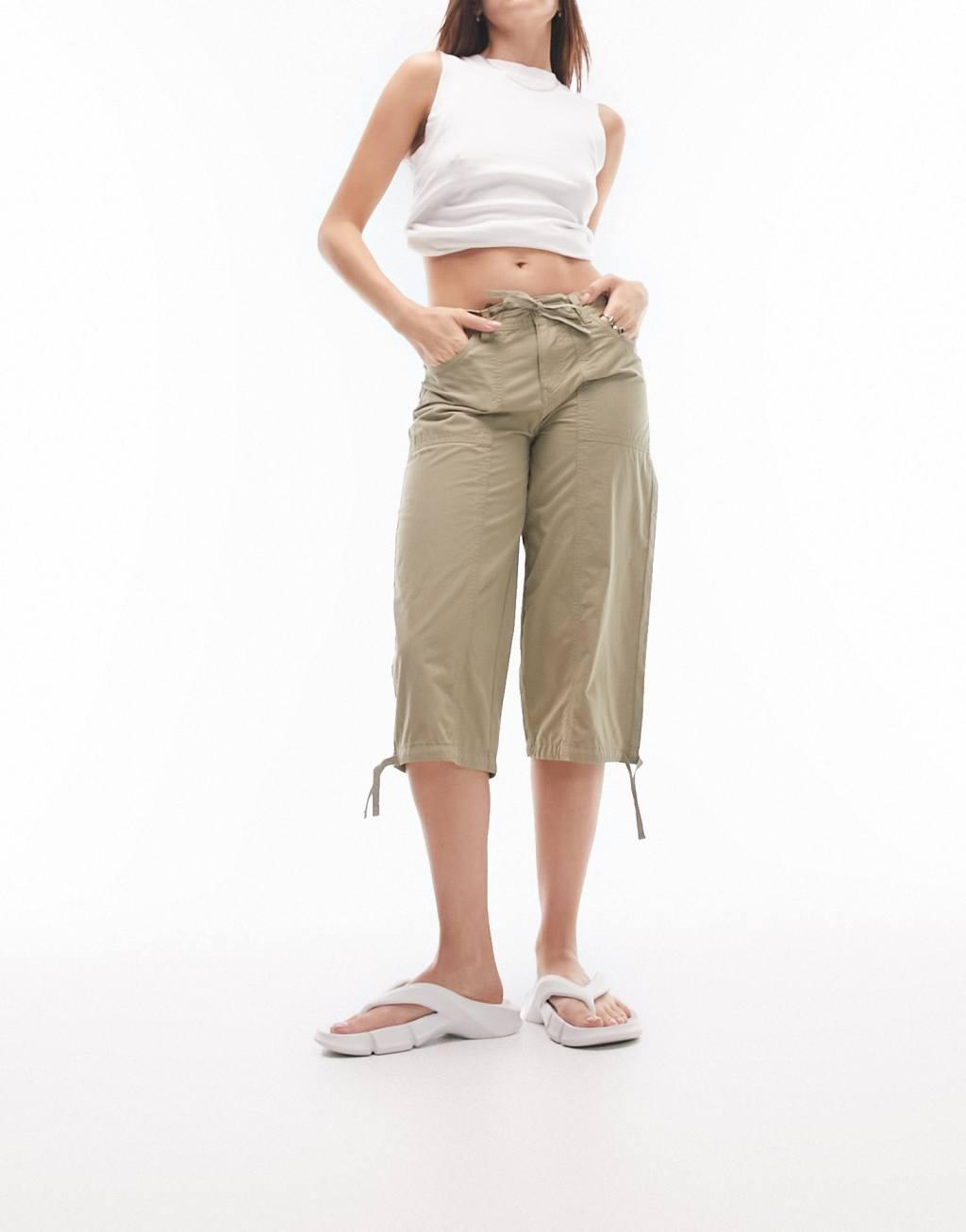 Topshop low rise cropped capri cargo pants in sage Product Image