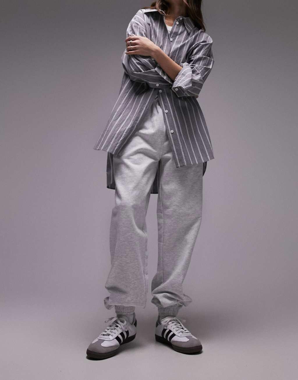 Topshop oversized cuffed sweatpants in gray heather Product Image