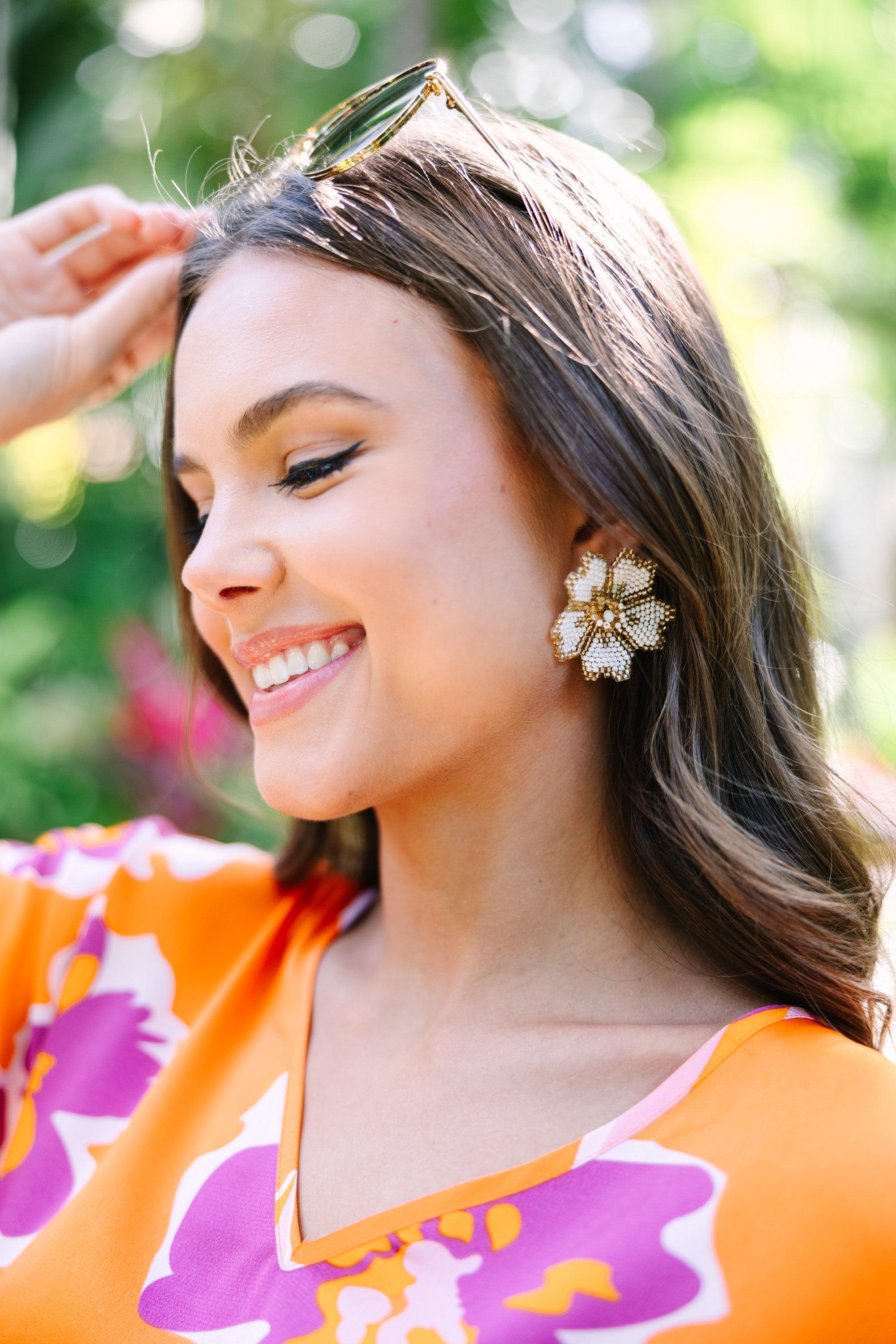 Treasure Jewels: Flower White Beaded Earrings Female Product Image