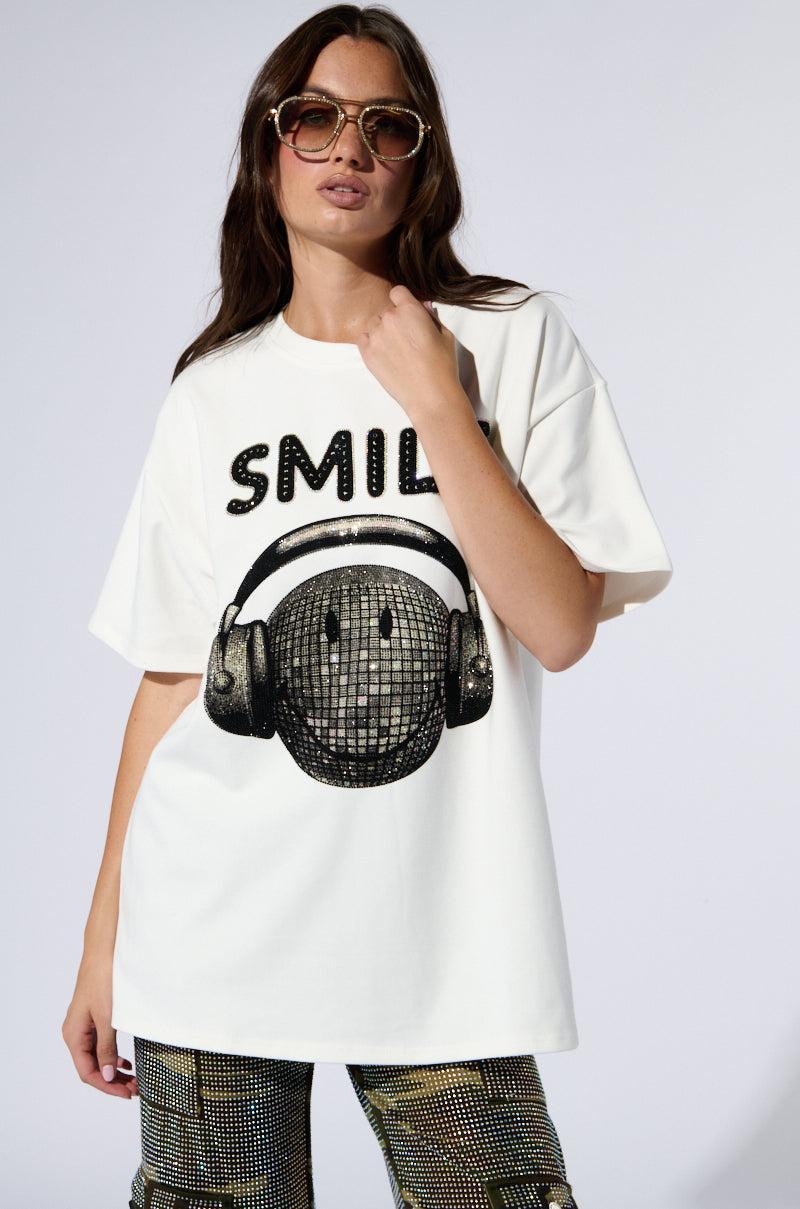 SMILE RHINESTONE DETAIL OVERSIZED TSHIRT IN WHITE Product Image