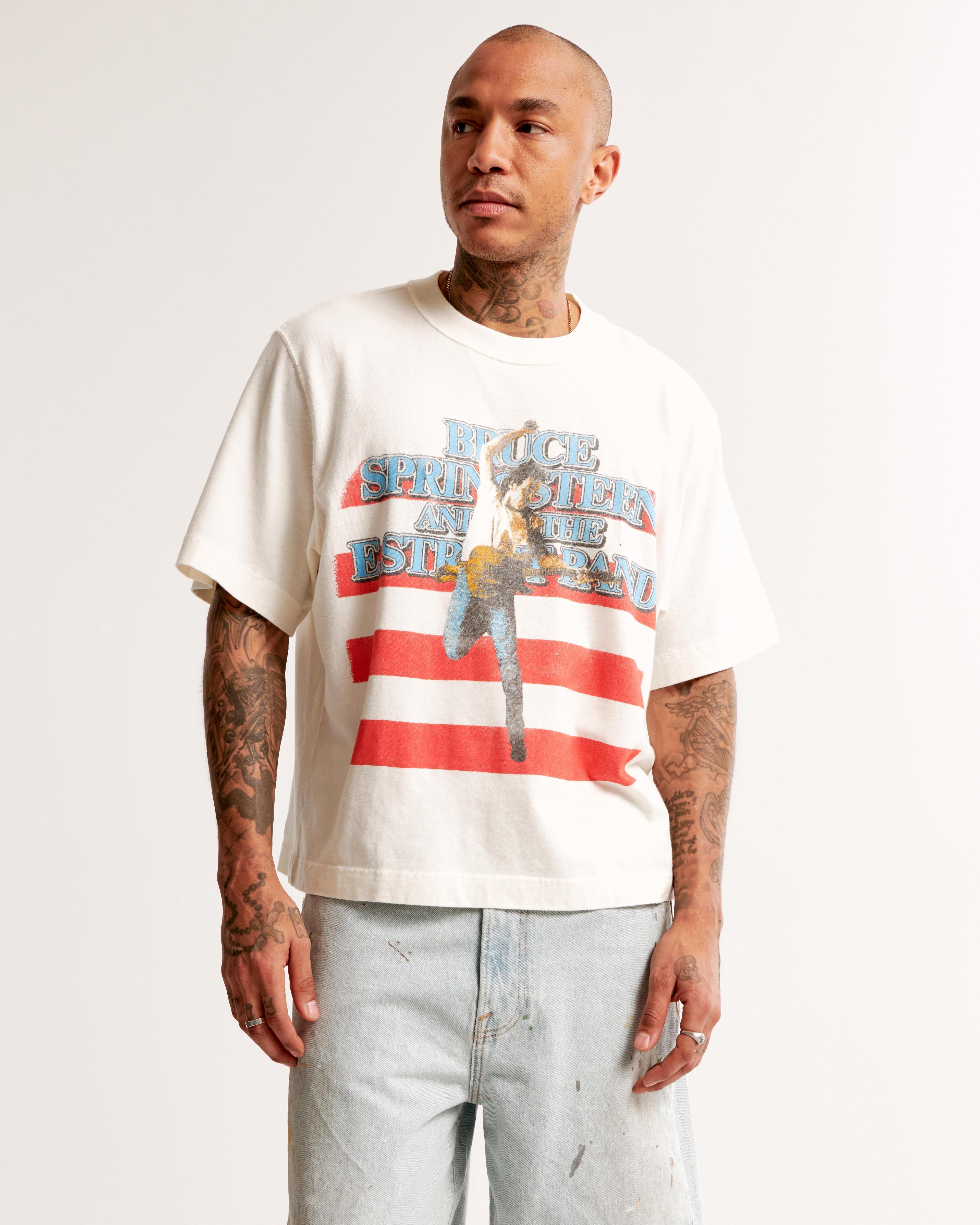 Cropped Oasis Graphic Tee Product Image