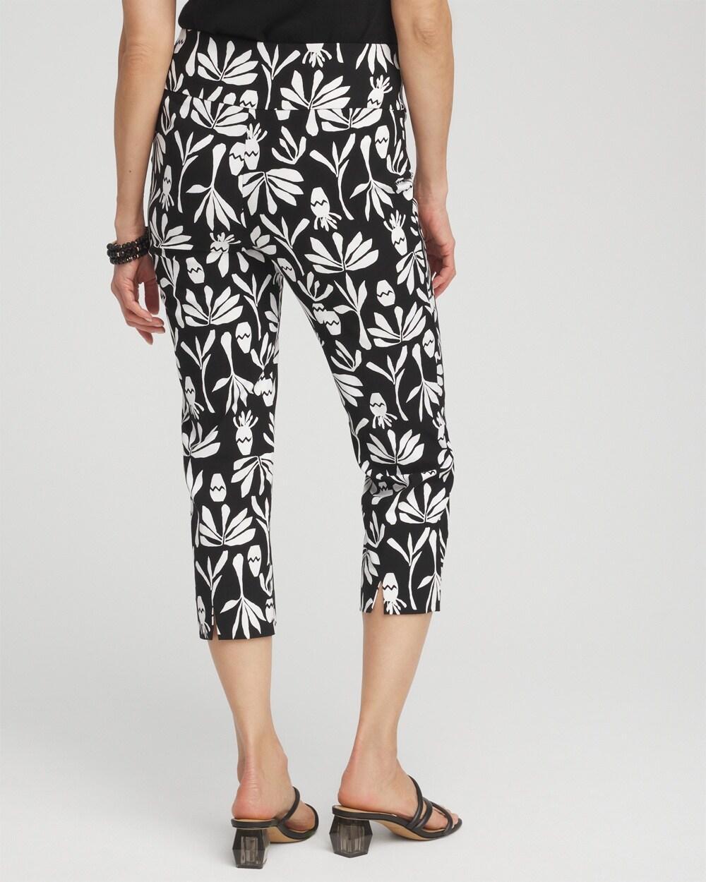 Wide Waistband Leaf Print Capris Product Image