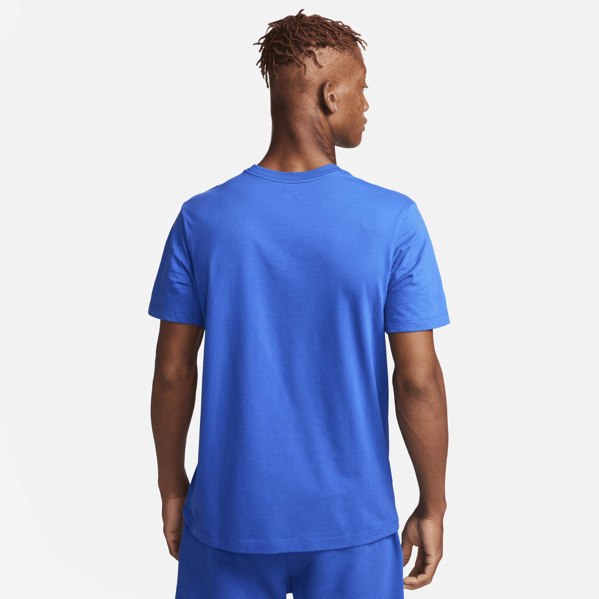 Nike Sportswear Club T-Shirt Product Image