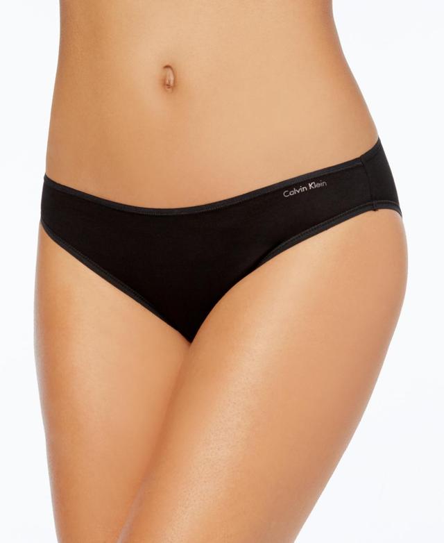 Womens Calvin Klein Invisibles Thong Panty D3428 Product Image