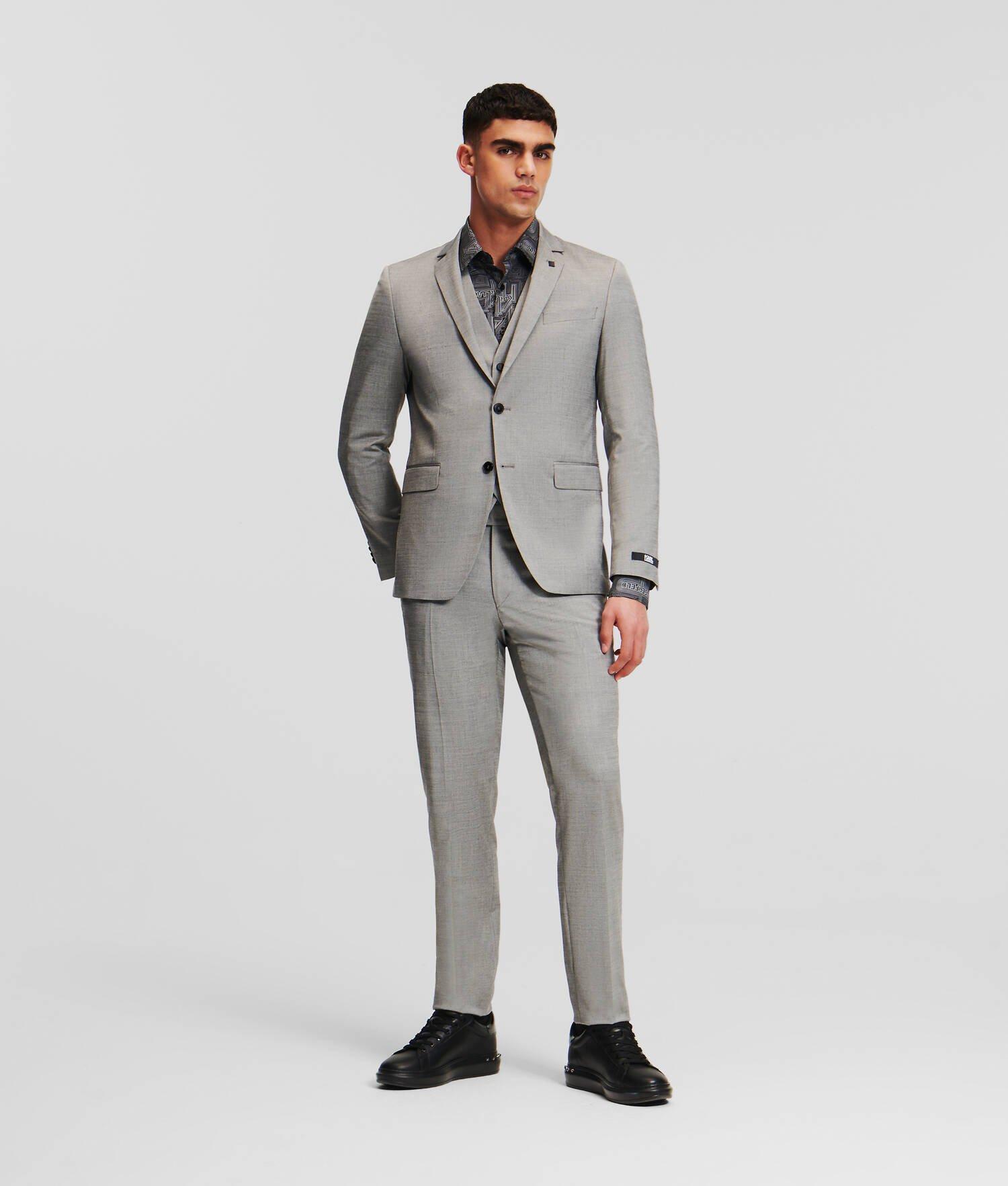 THREE-PIECE SUIT Product Image