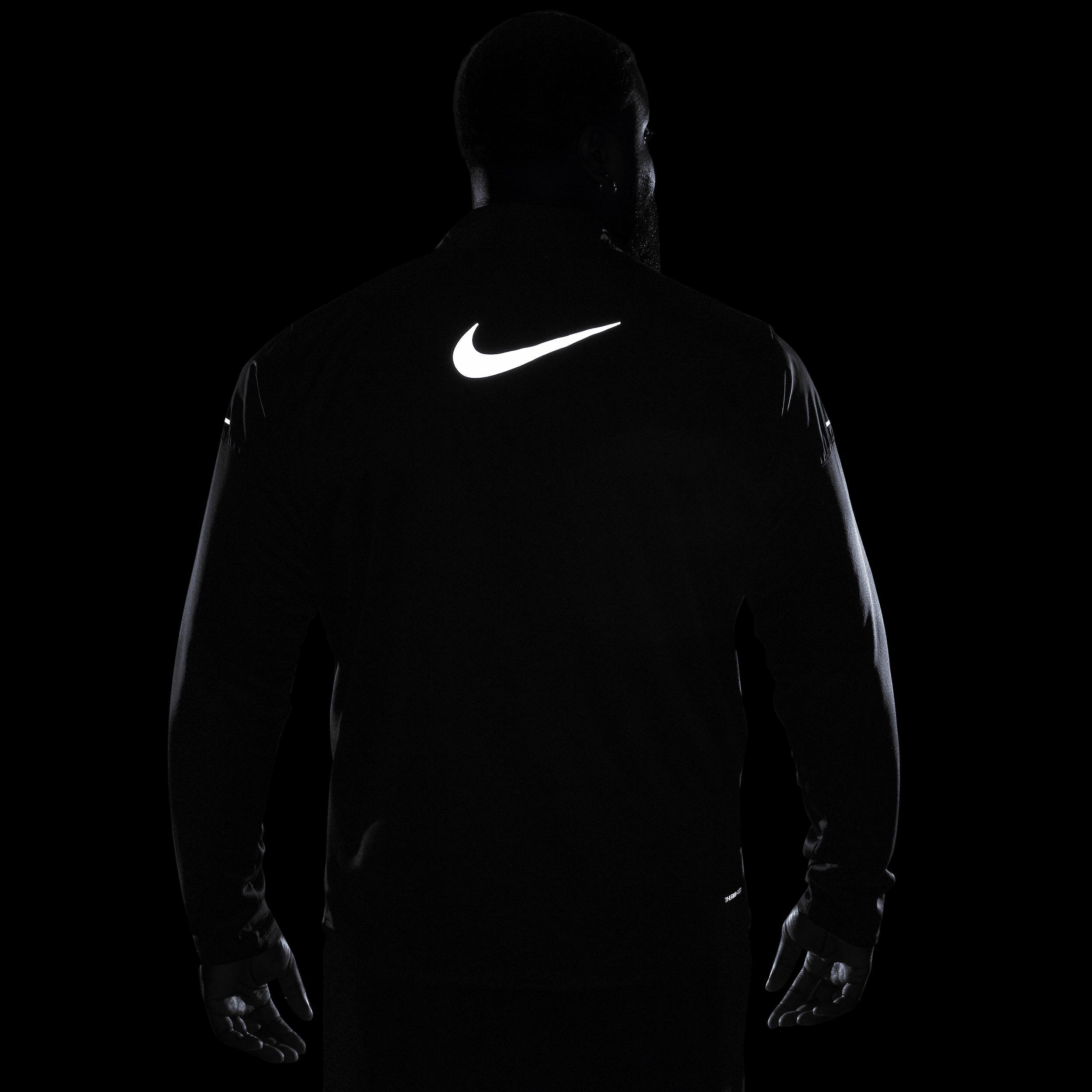 Nike Sphere Element Men's Therma-FIT Water-Repellent 1/2-Zip Running Top Product Image