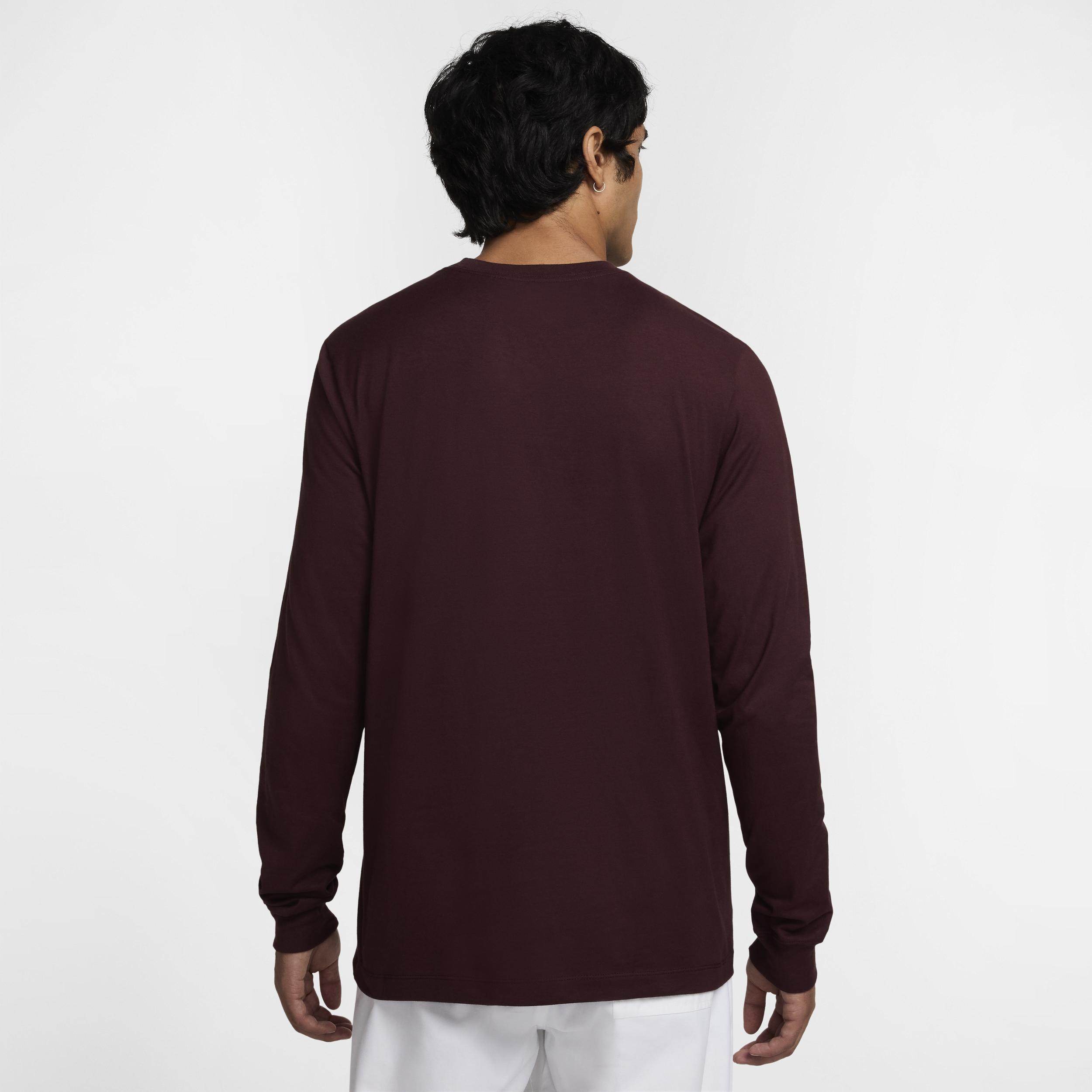 Nike Sportswear Club Men's Long-Sleeve T-Shirt Product Image