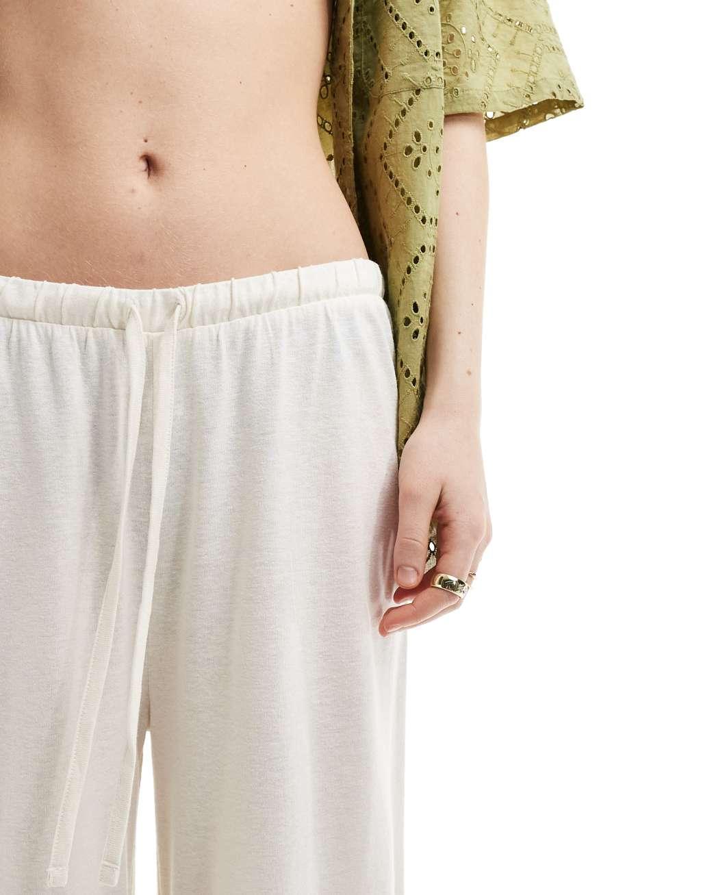 ASOS DESIGN low rise linen look pants in cream Product Image