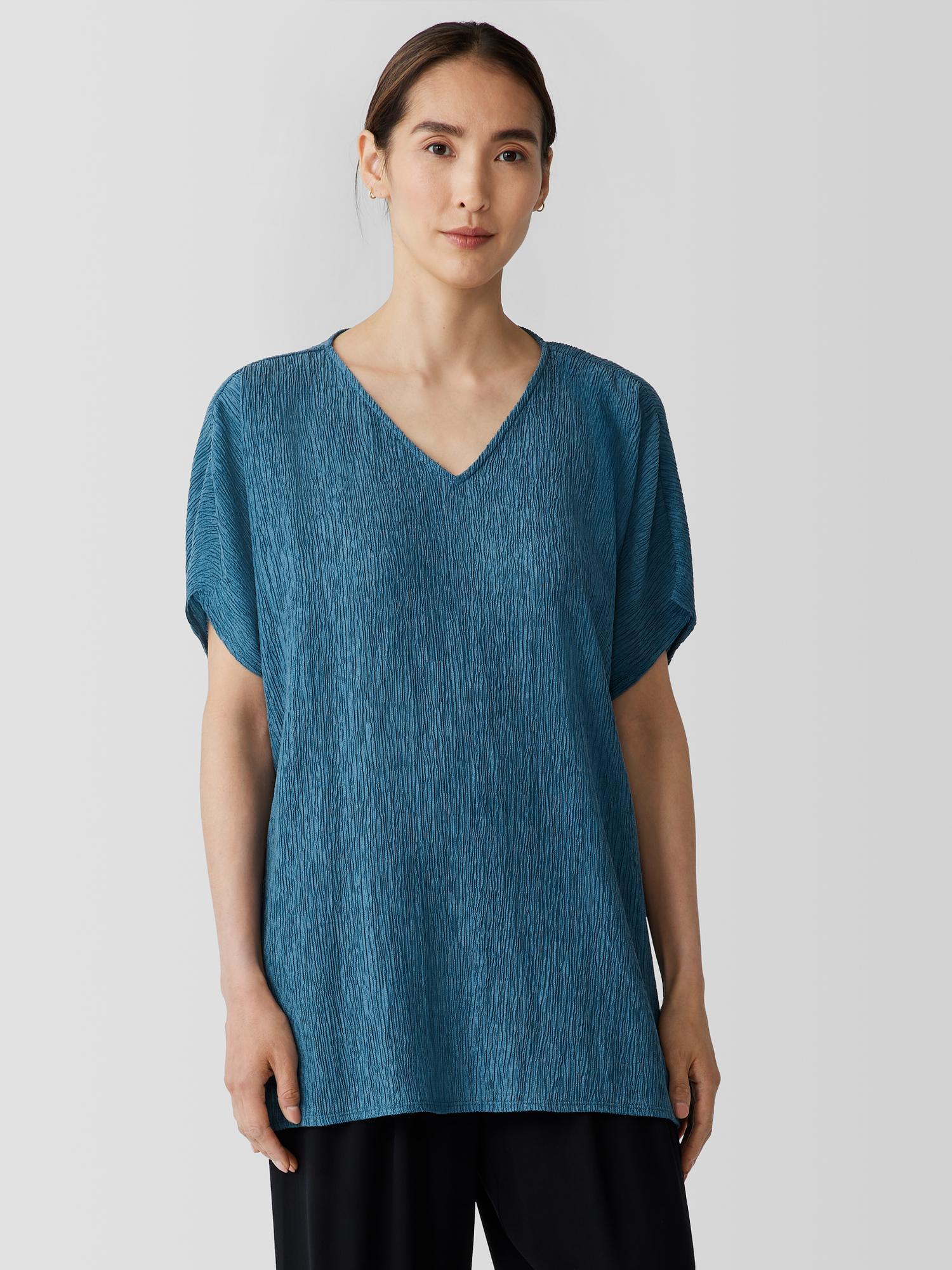 EILEEN FISHER Woven Plissé V-Neck Topfemale Product Image