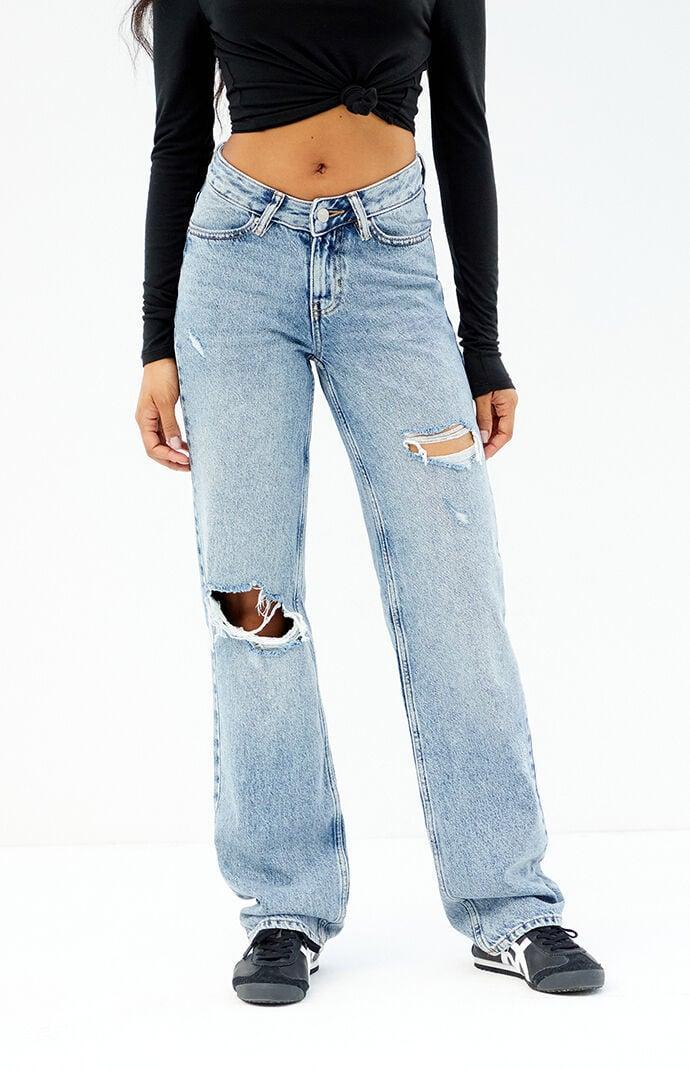 Women's Ripped V Dip '90s Boyfriend Jeans - Product Image