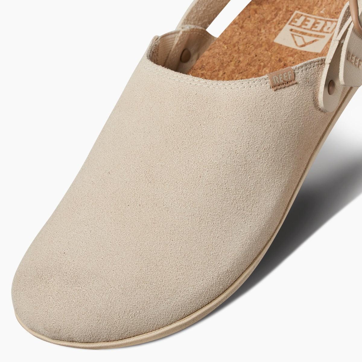 Reef Cushion Sage Suede Female Product Image