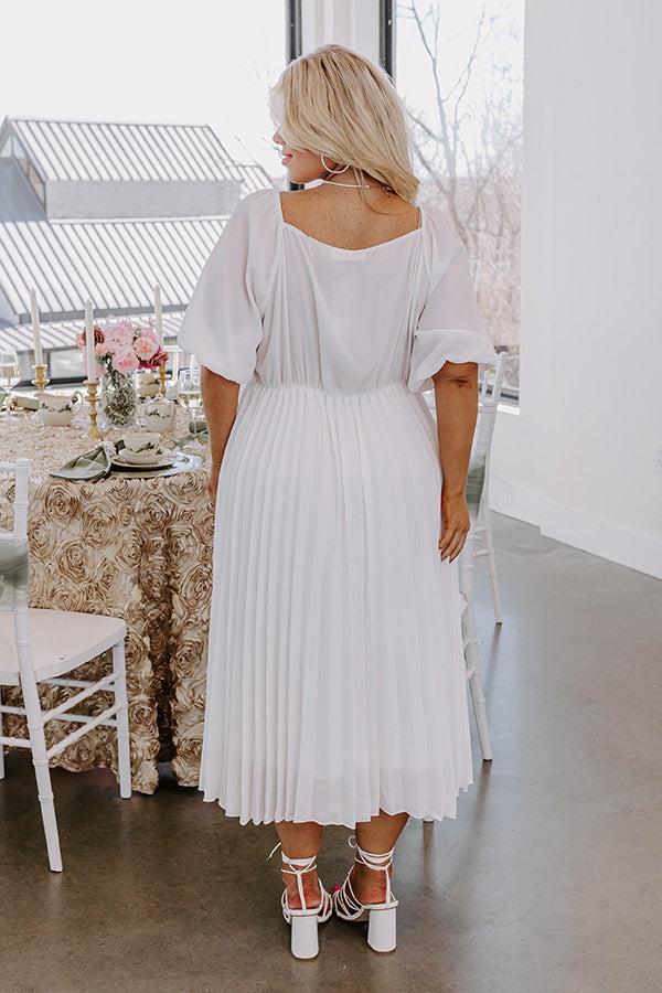 Recent Romance Pleated Midi In White Curves Product Image