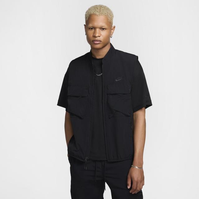 Nike Men's Tech Woven Vest Product Image