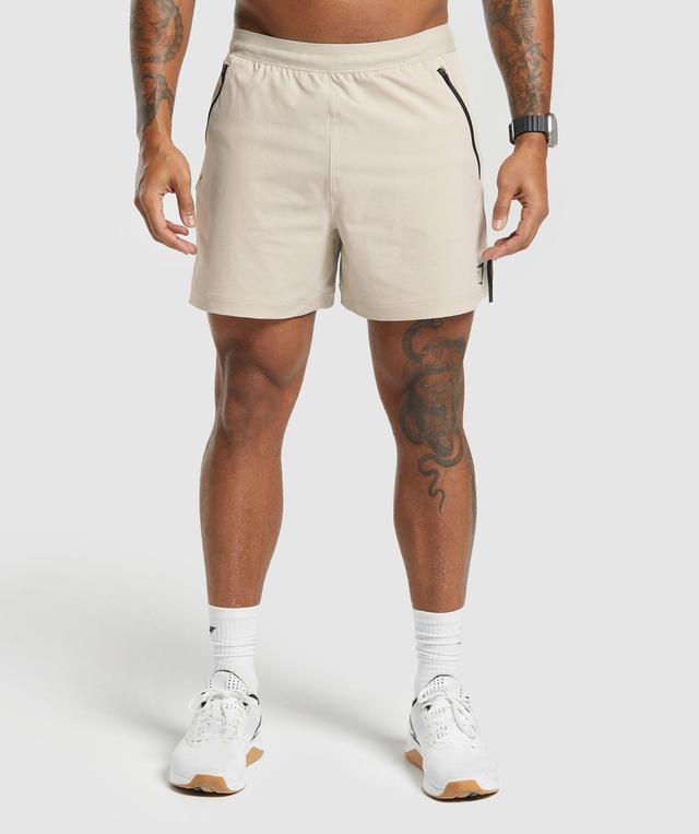 Gymshark Apex 5" Hybrid Short - Pebble Grey Male Product Image