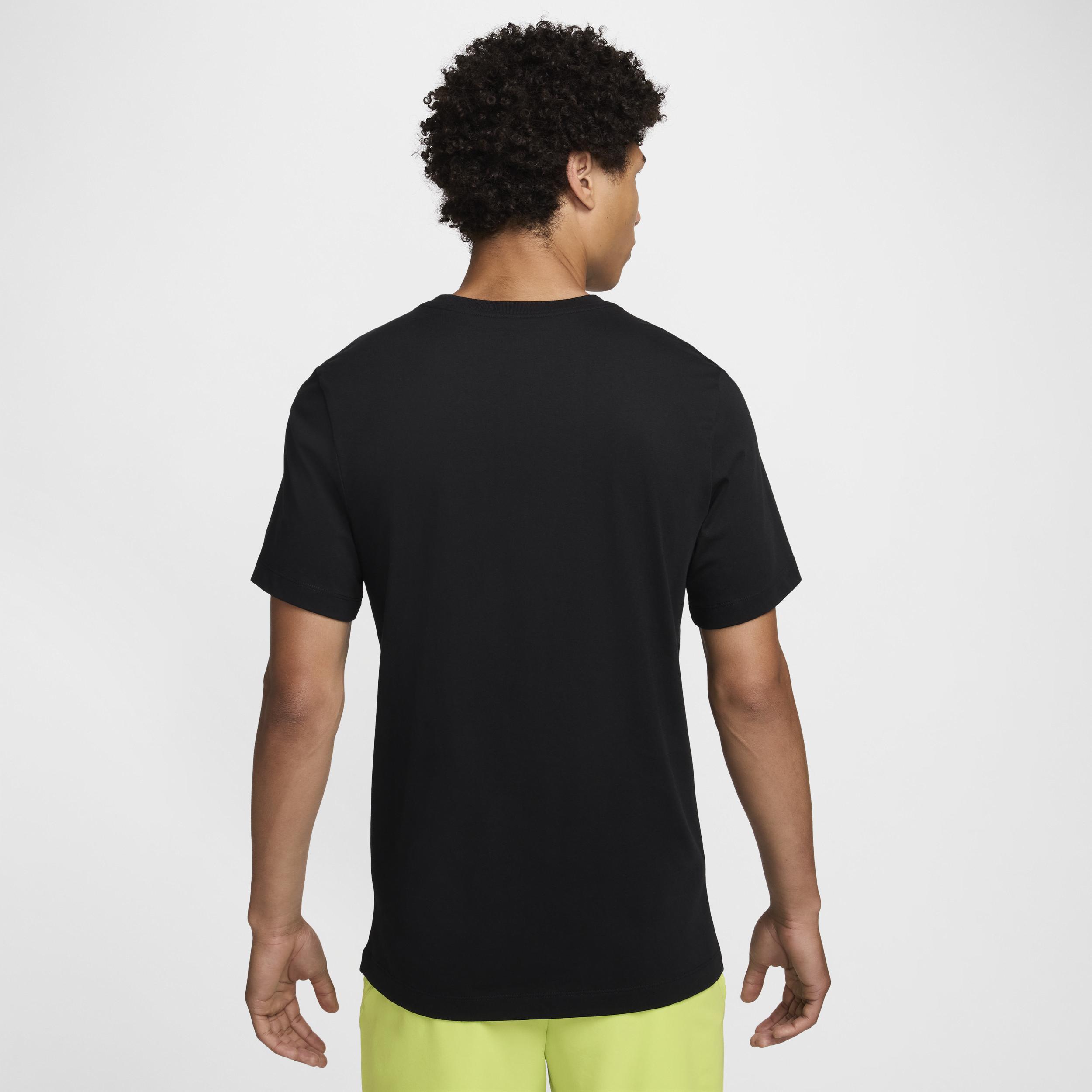 NikeCourt Men's Tennis T-Shirt Product Image