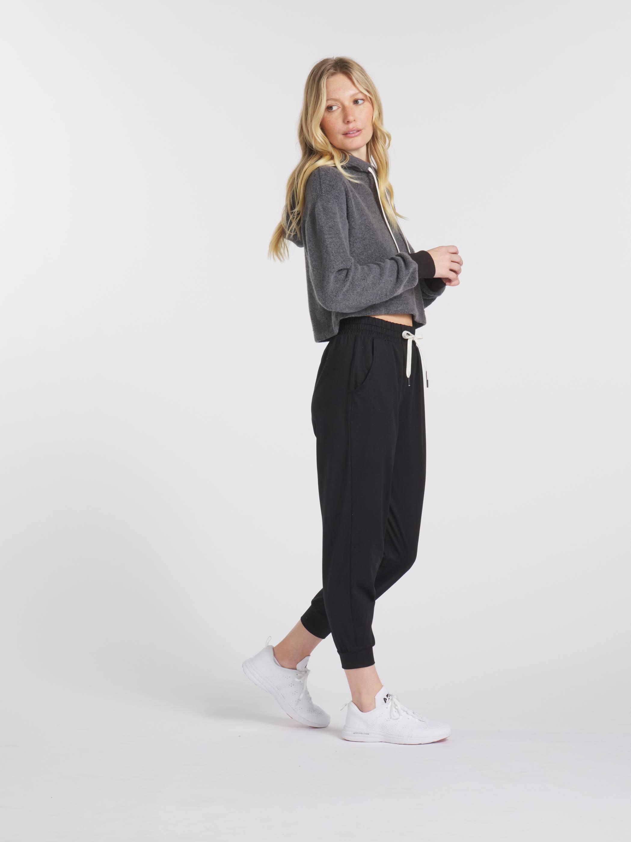 Women's BlanketBlend™ Cropped Hoodie Product Image