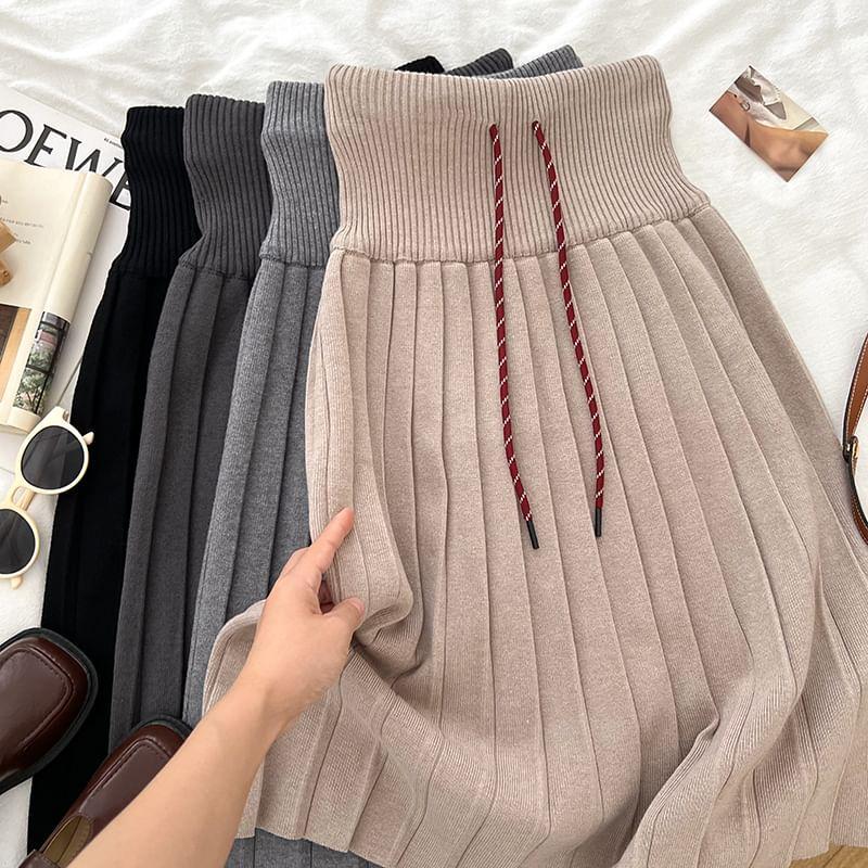 High Waist Plain Pleated A-Line Midi Skirt Product Image