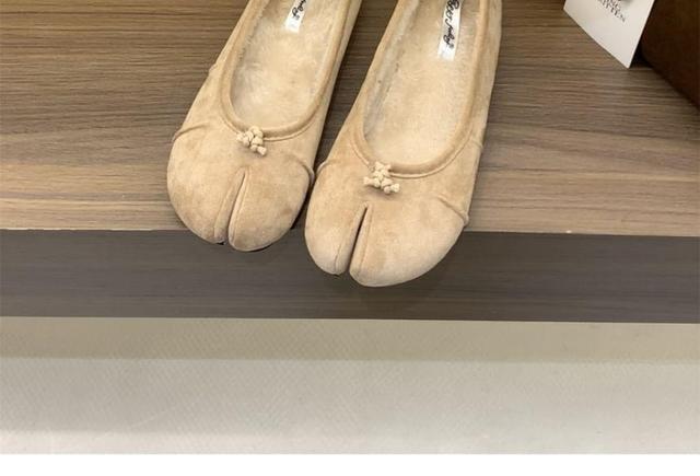 Split Toe Fleece-Lined Flats Product Image