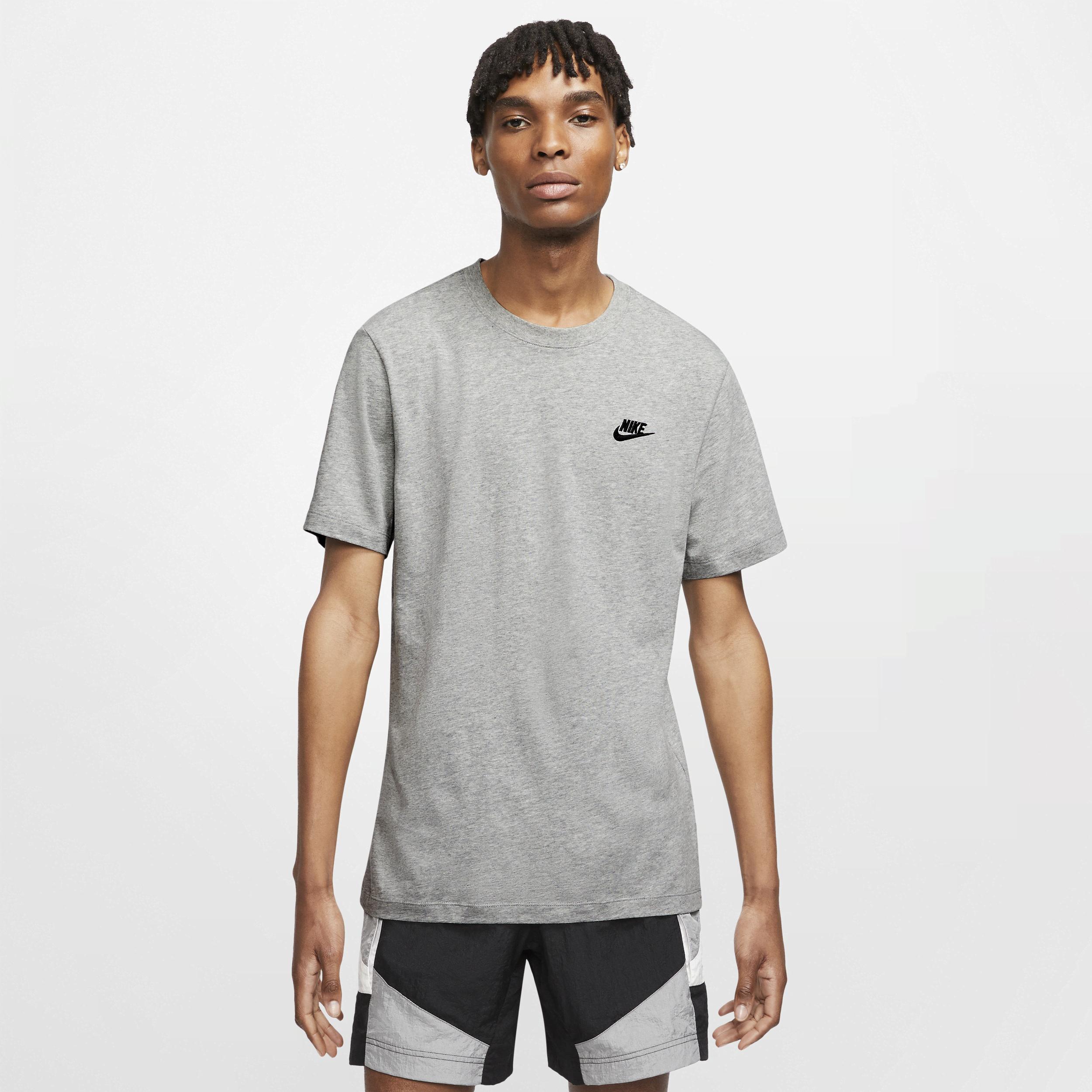 Nike Club t-shirt Product Image