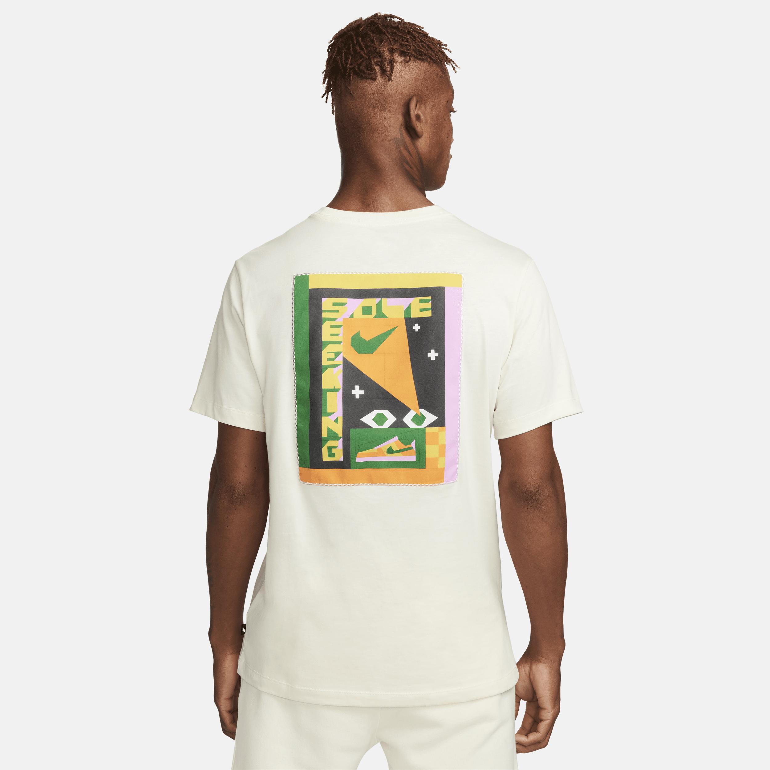 Nike Quilt Appliqu Graphic T-Shirt Product Image