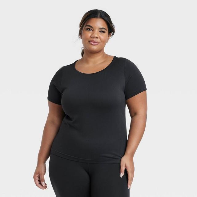 Womens Seamless Short Sleeve Shirt - All In Motion Black XL Product Image