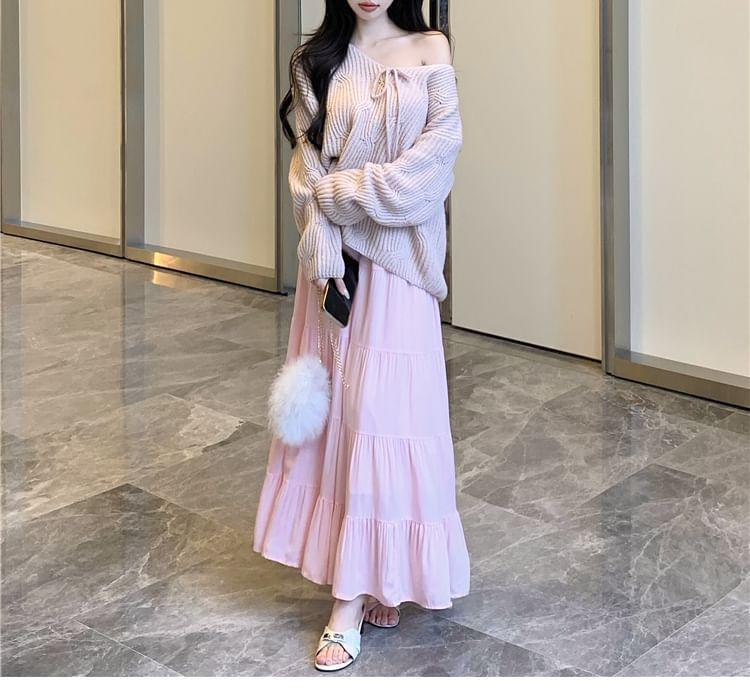 V-Neck Plain Sweater / High Rise Plain Maxi A-Line Skirt Product Image