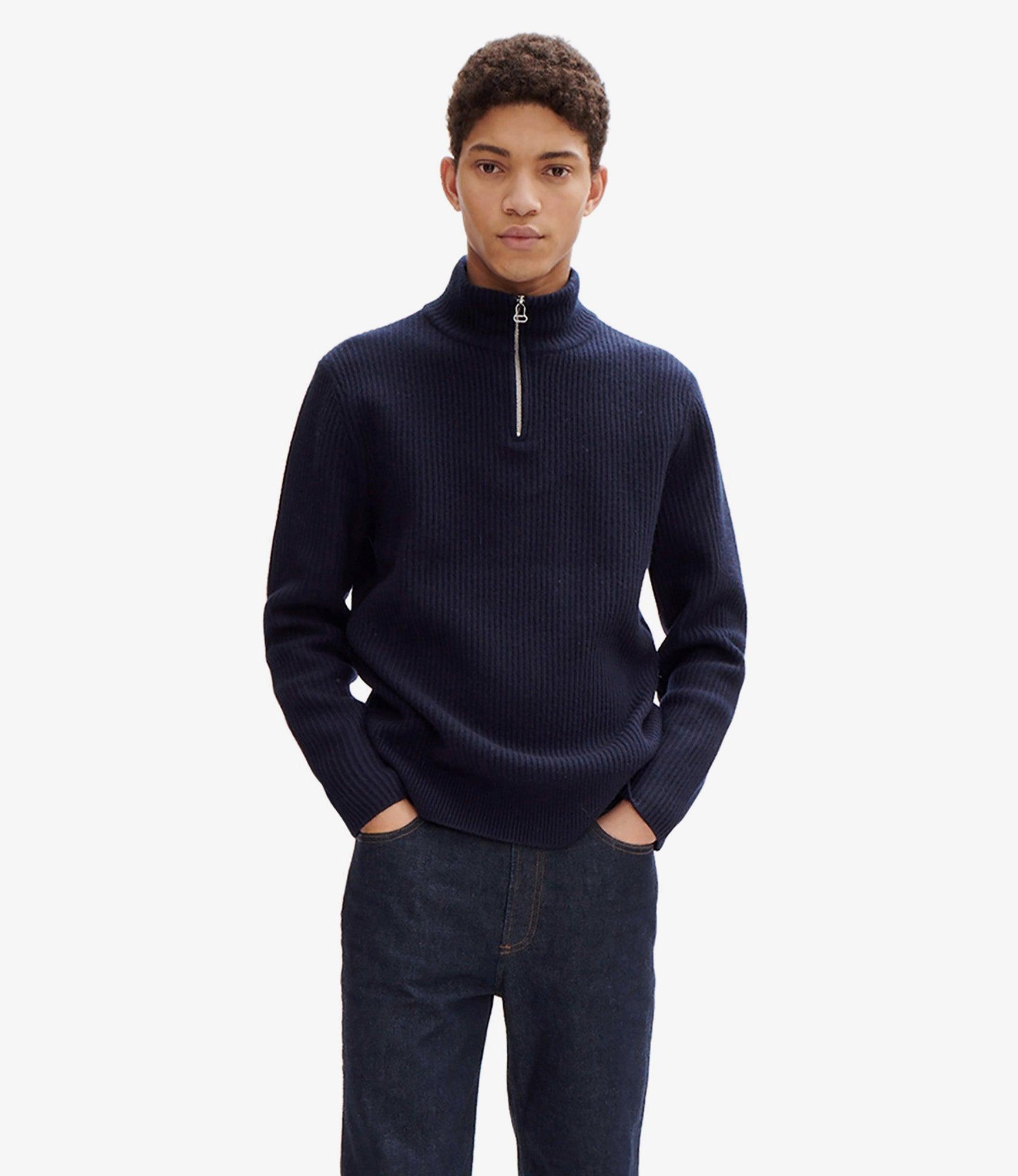 Alex sweater Product Image