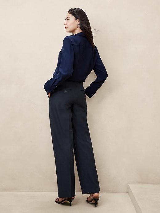 Sculpted Straight Pant Product Image