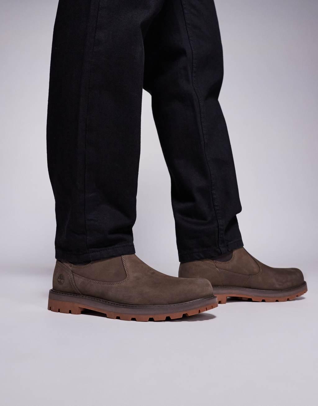 Timberland britton road mid chelsea boot in brown Product Image