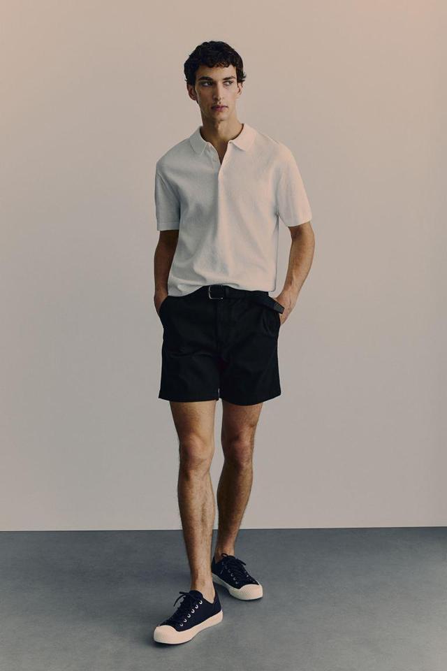 H & M - Regular Fit Chino Shorts - Black Product Image